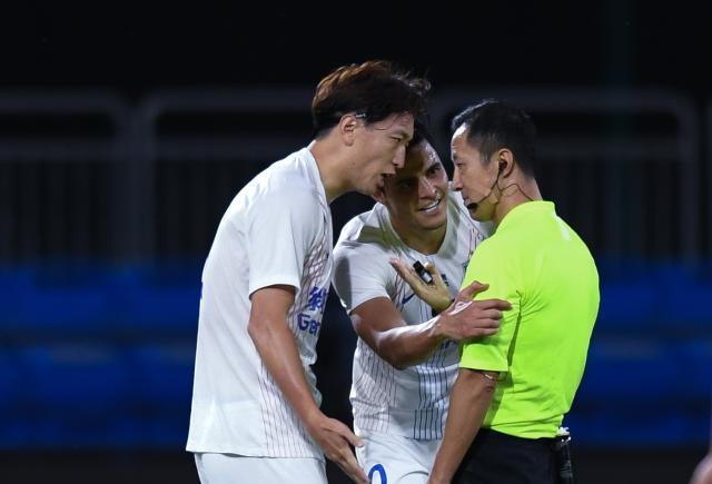 世界杯手机观看-运气太差！杨旭绝平球被吹 加盟申花至今联赛0进球