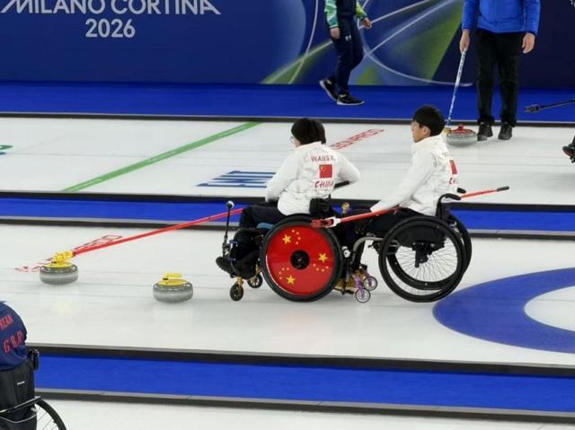 世界杯手机观看-米兰冬残奥会中国轮椅冰壶队首战告捷｜快讯