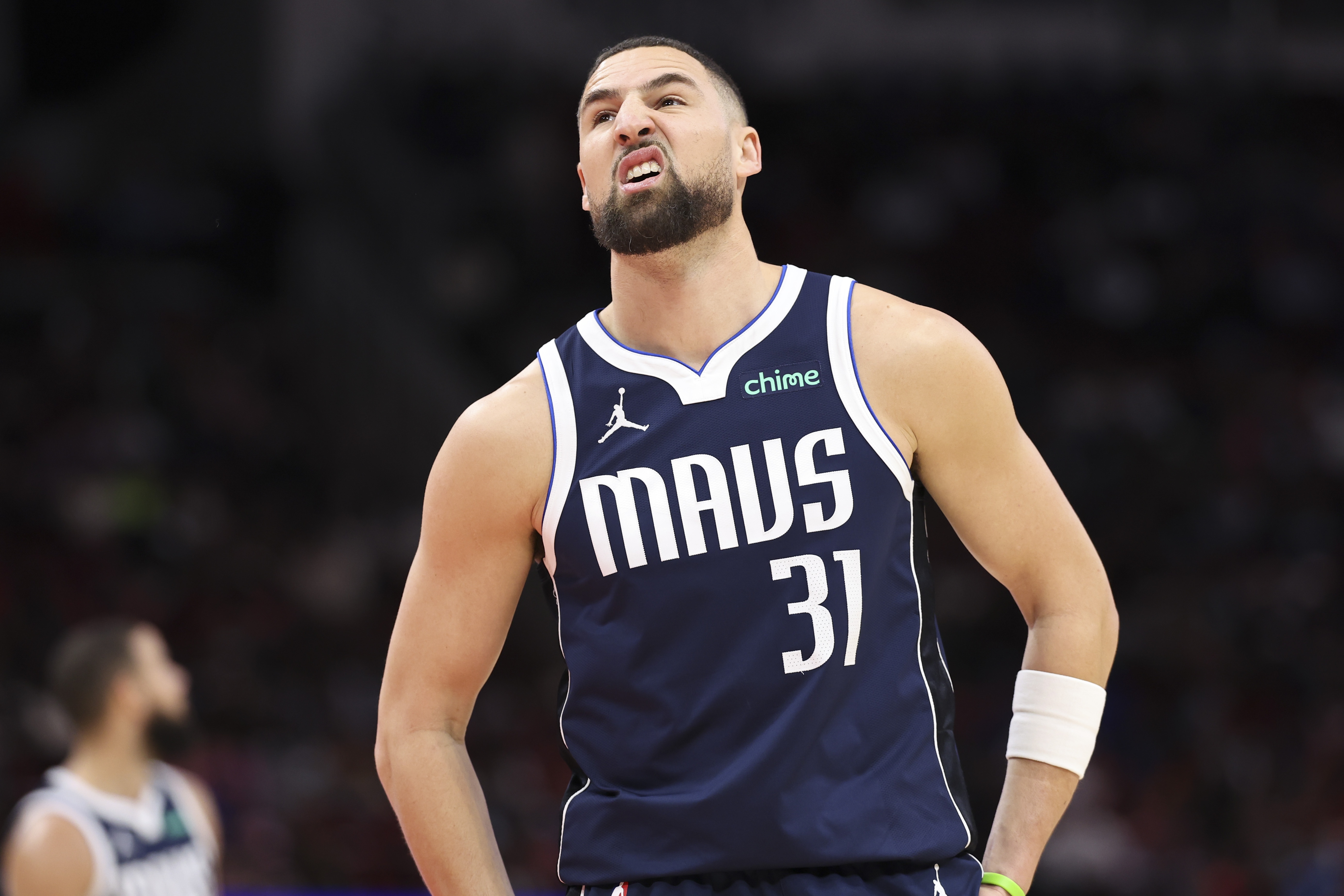 世界杯高清直播平台-下赛季是否留队？克莱：我有合同但不确定 达拉斯的一切瞬息万变